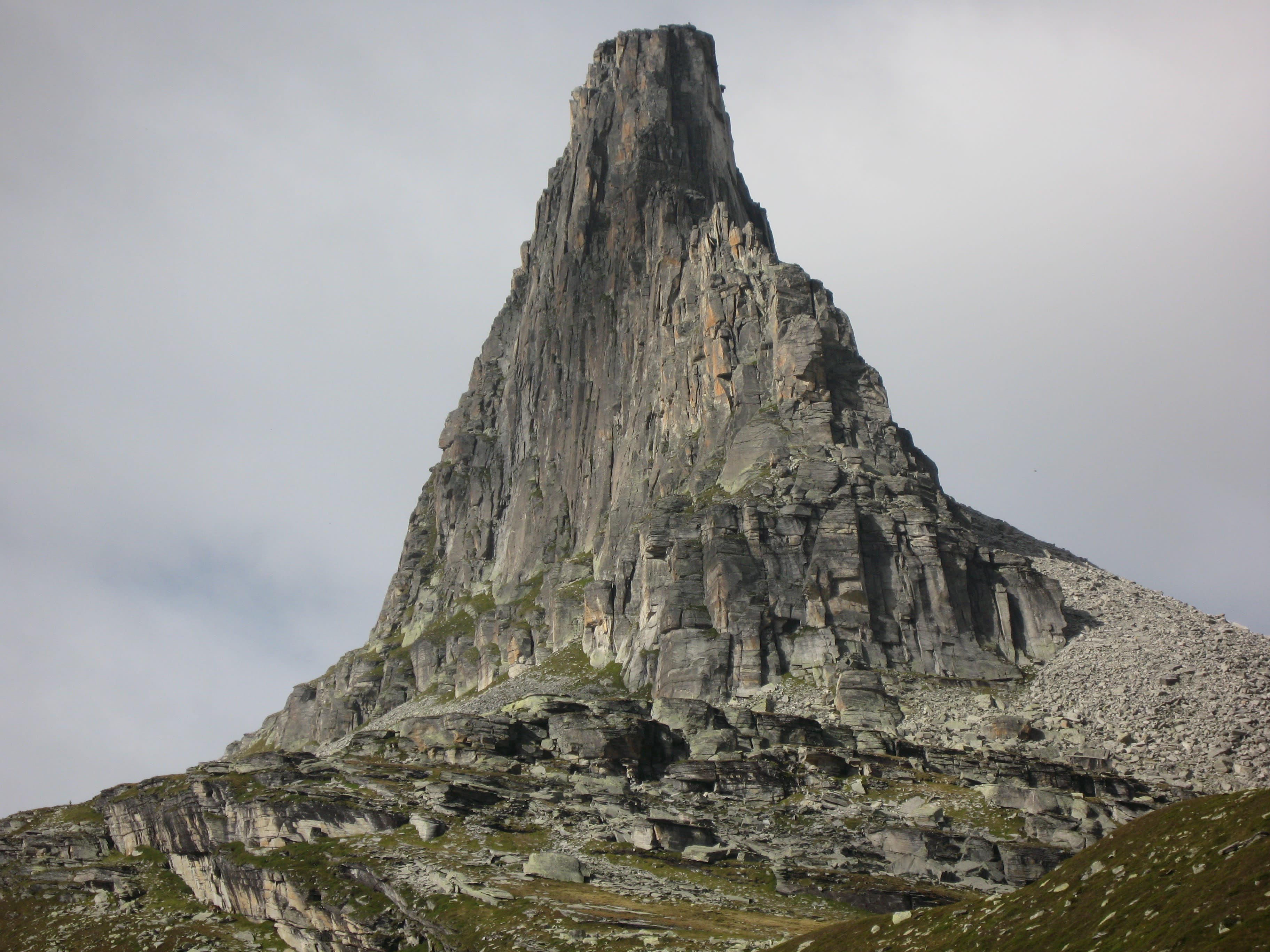 Zervreilahorn 2898 m.ü.M. NE Grat 5b